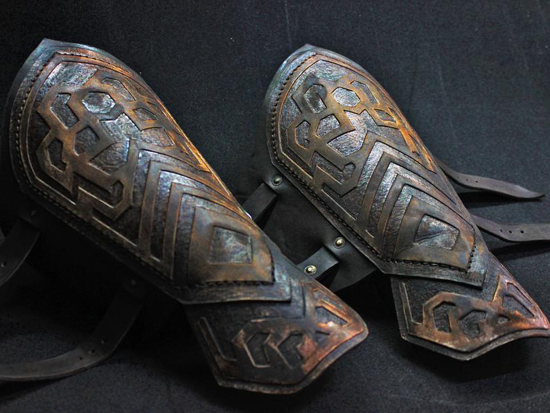 Tarantula Bracers